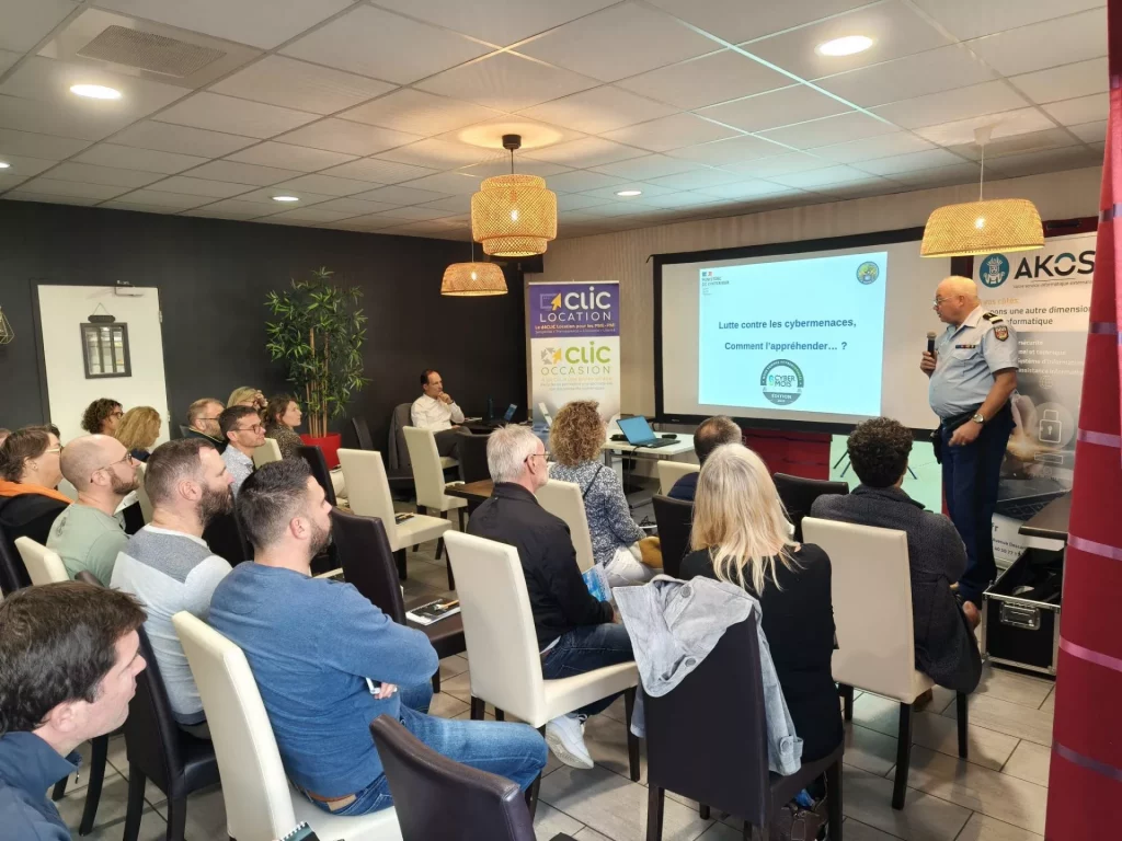 Conférence sur la lutte contre les cybermenaces.