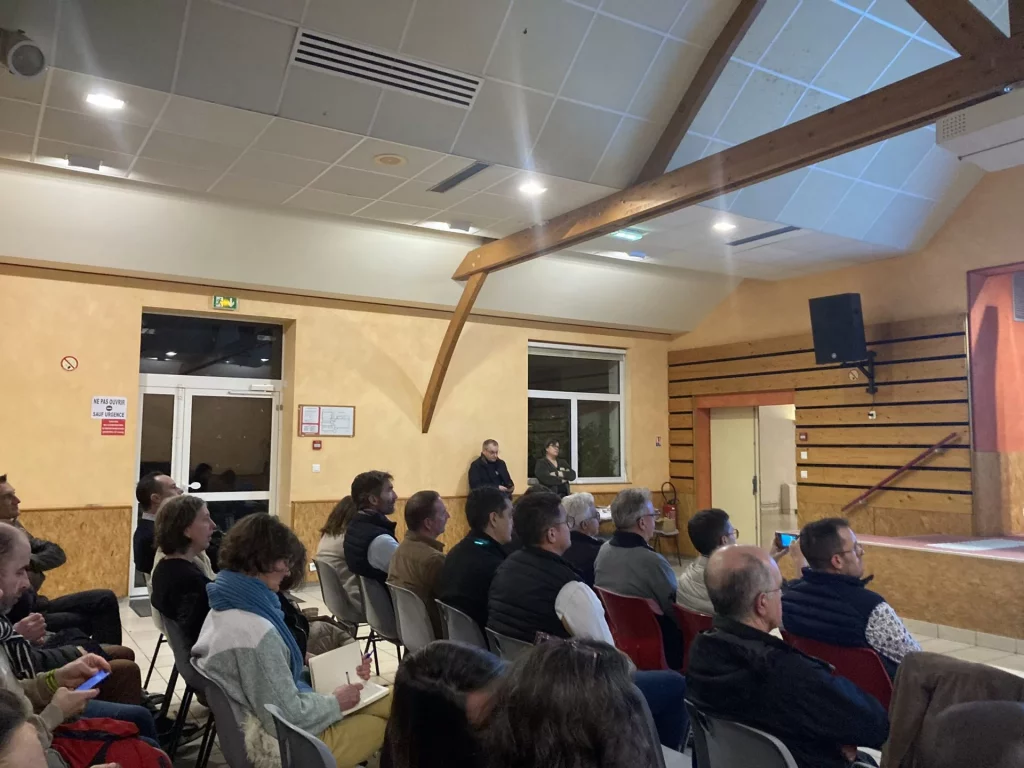 adhérents du club entreprises erdre & Gesvres présents pour l'assemblée générale à) Fay de Bretagne