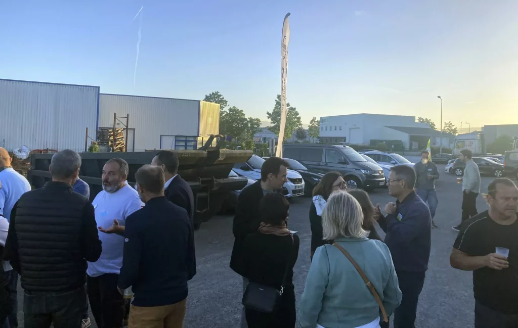 Networking en extérieur dans une zone industrielle